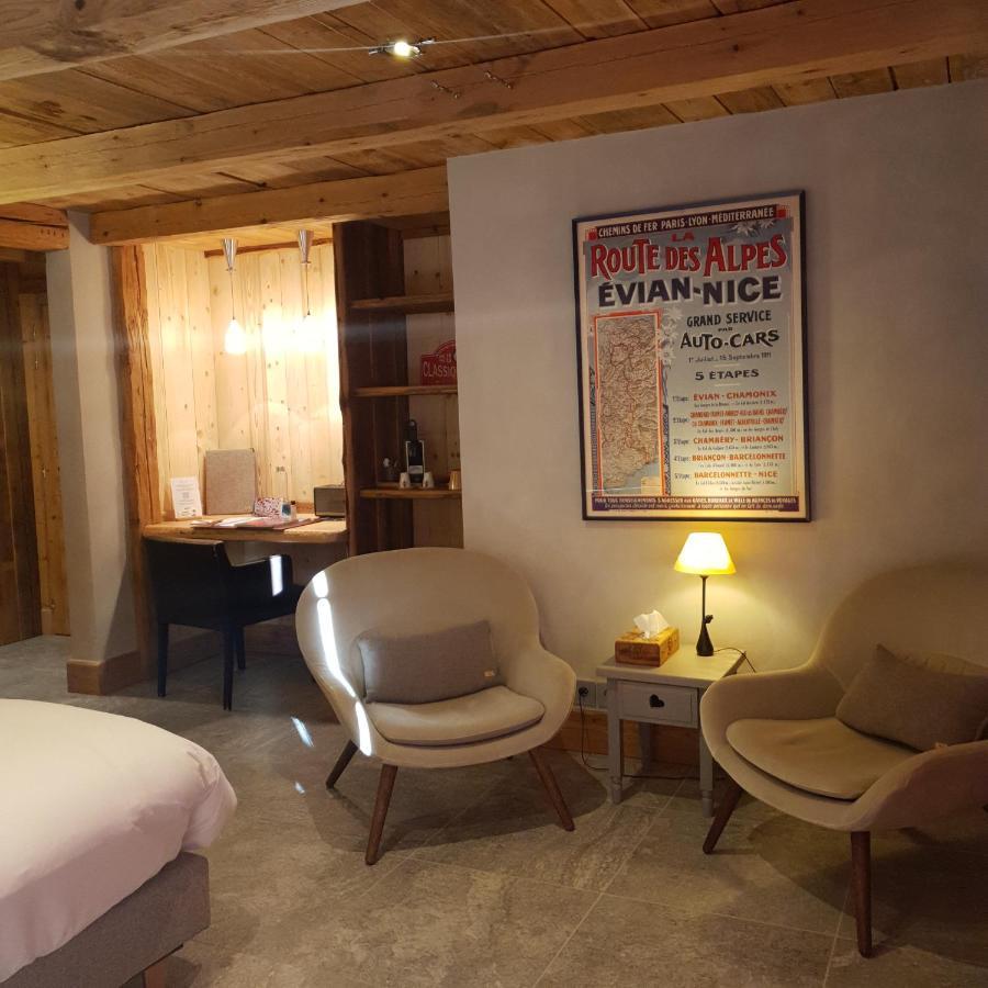 Hotel La Ferme Du Chozal, Chalet De Tradition 欧特吕斯 外观 照片