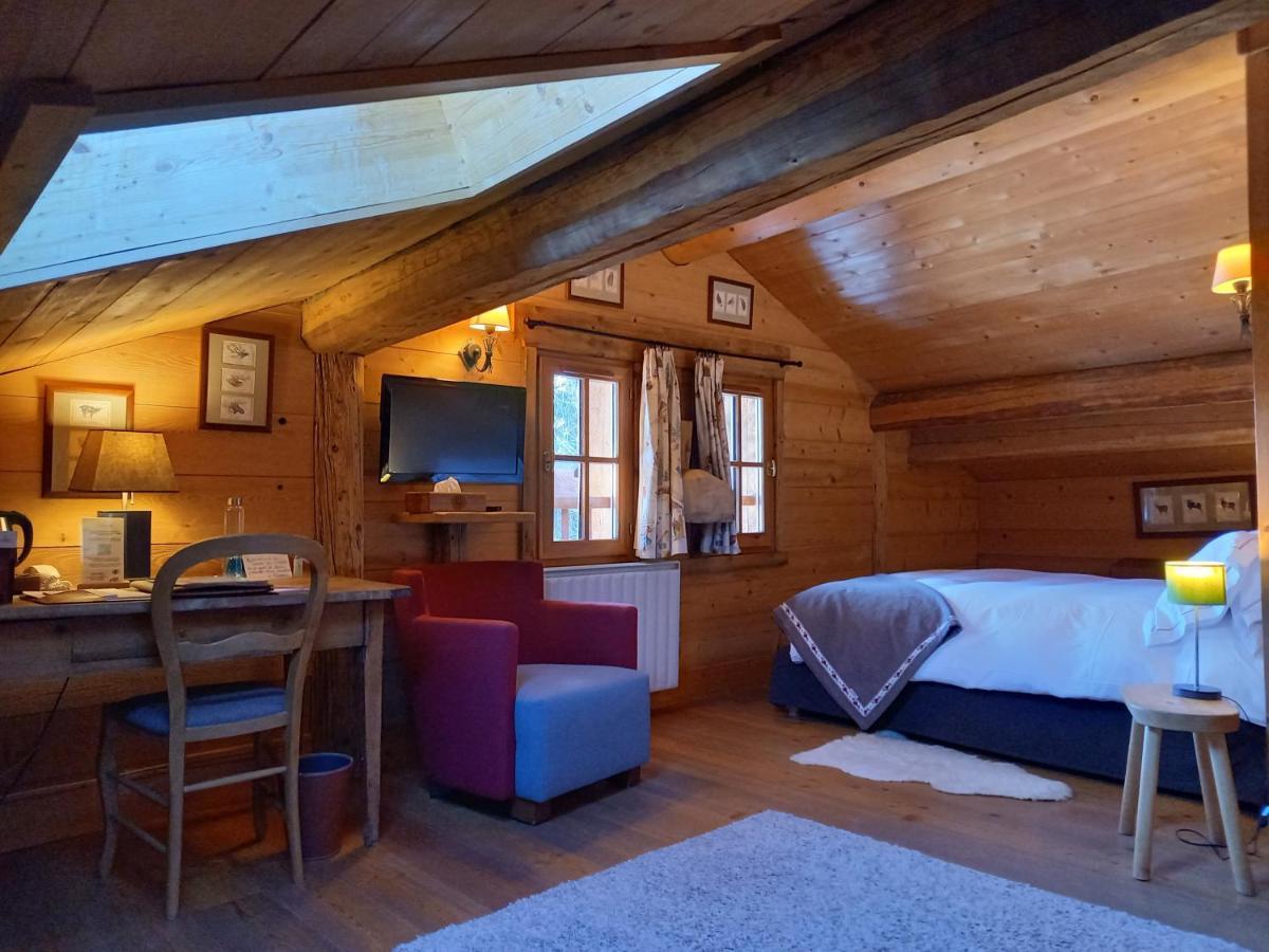 Hotel La Ferme Du Chozal, Chalet De Tradition 欧特吕斯 外观 照片